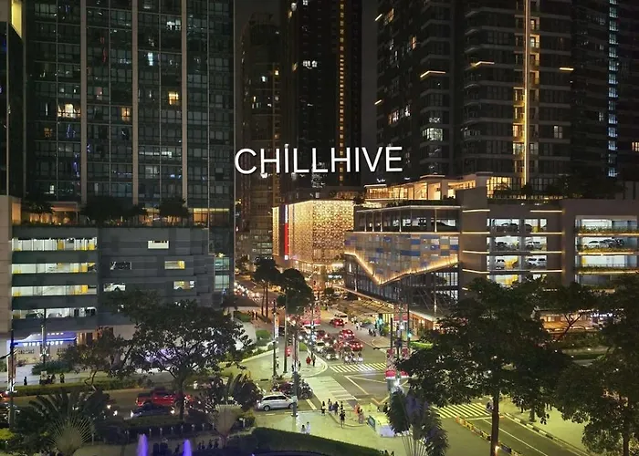 Holiday home Bgc Facing Mitsukoshi Mall #upt122g *