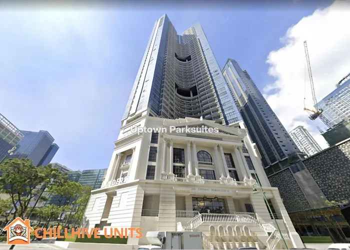 Bgc Facing Mitsukoshi Mall #upt122g